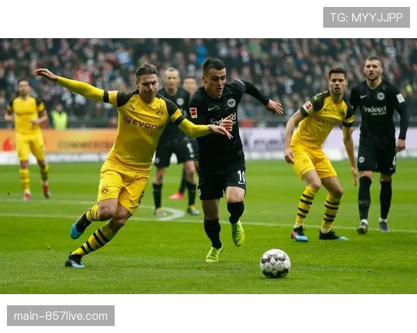 德甲冠军争夺从一超多强演变为三足鼎立