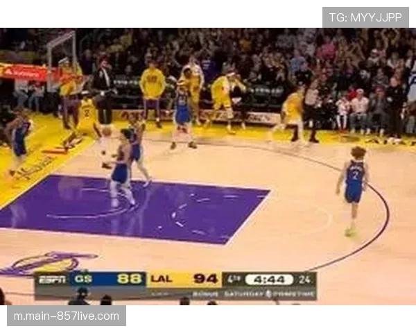 湖人限制对手有效命中率51.8% 范德比尔特外线领防效果显著